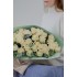 №5 Букет из белых роз с эвкалиптом в Томске
